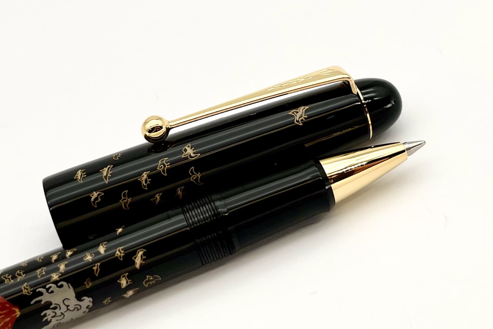 NamikiNipponArtMakieMtFujiWaveRB_I